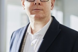 五一吃瓜王深度：顶流明星背后的资本运作揭秘